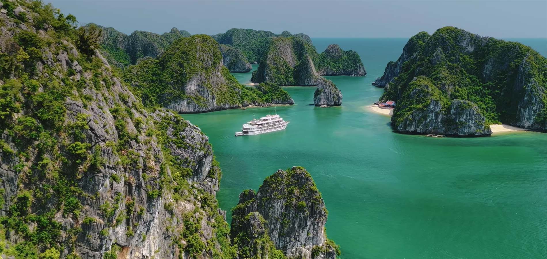 A cinematic glide through the emerald bay
